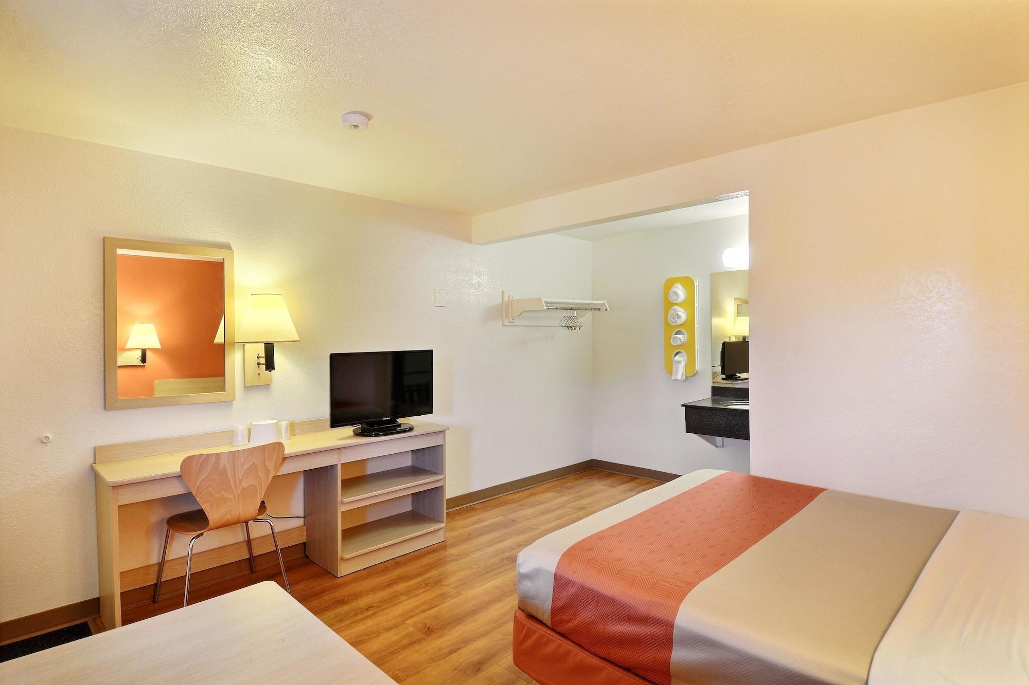 Travelodge By Wyndham Brattleboro Vt Exteriér fotografie